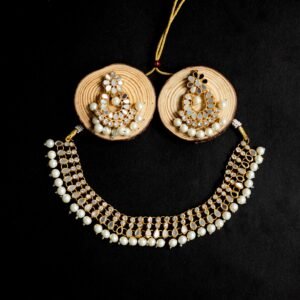 White pearl necklace set