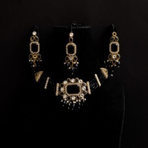 Black & Golden jewellery set