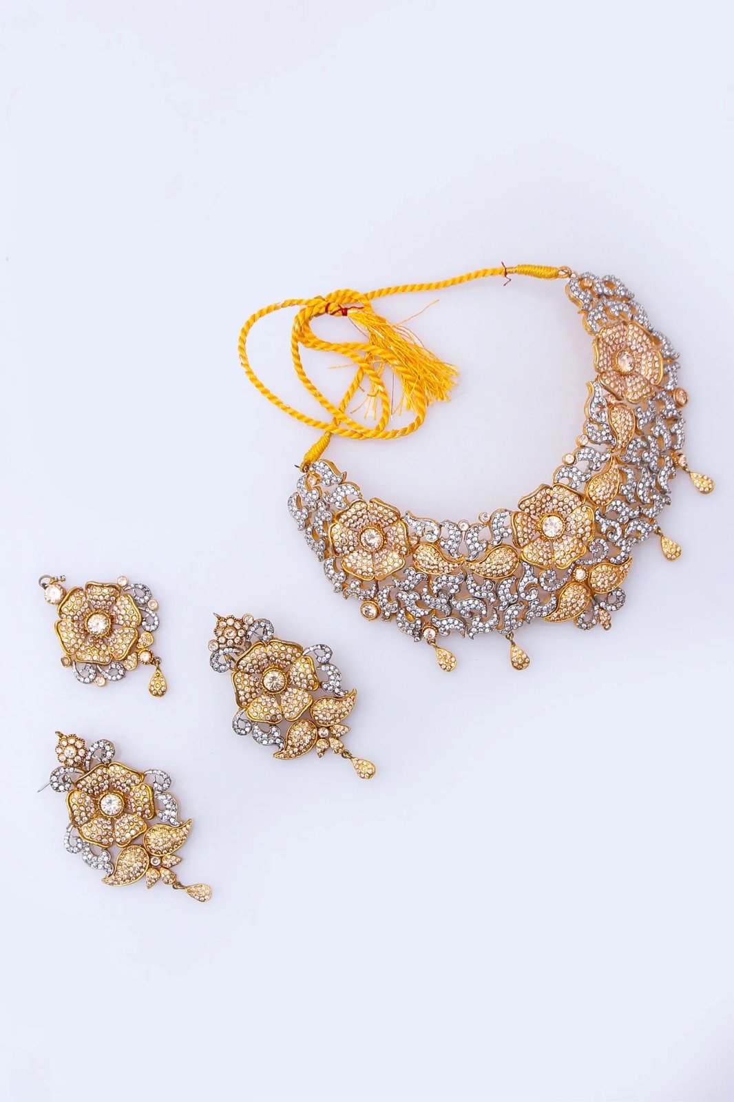 Golden Set With beautiful pearls
